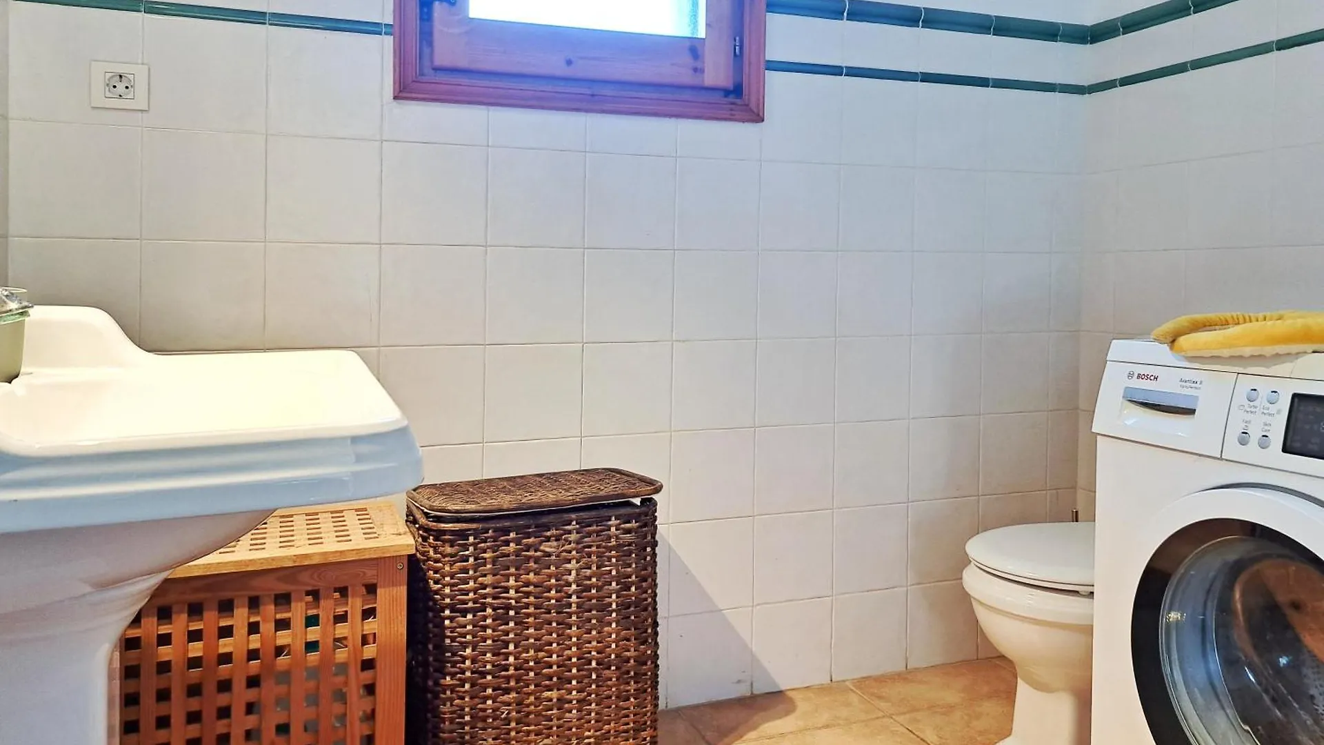 Masia Rustica Con Piscina En Torroella De Fluvia