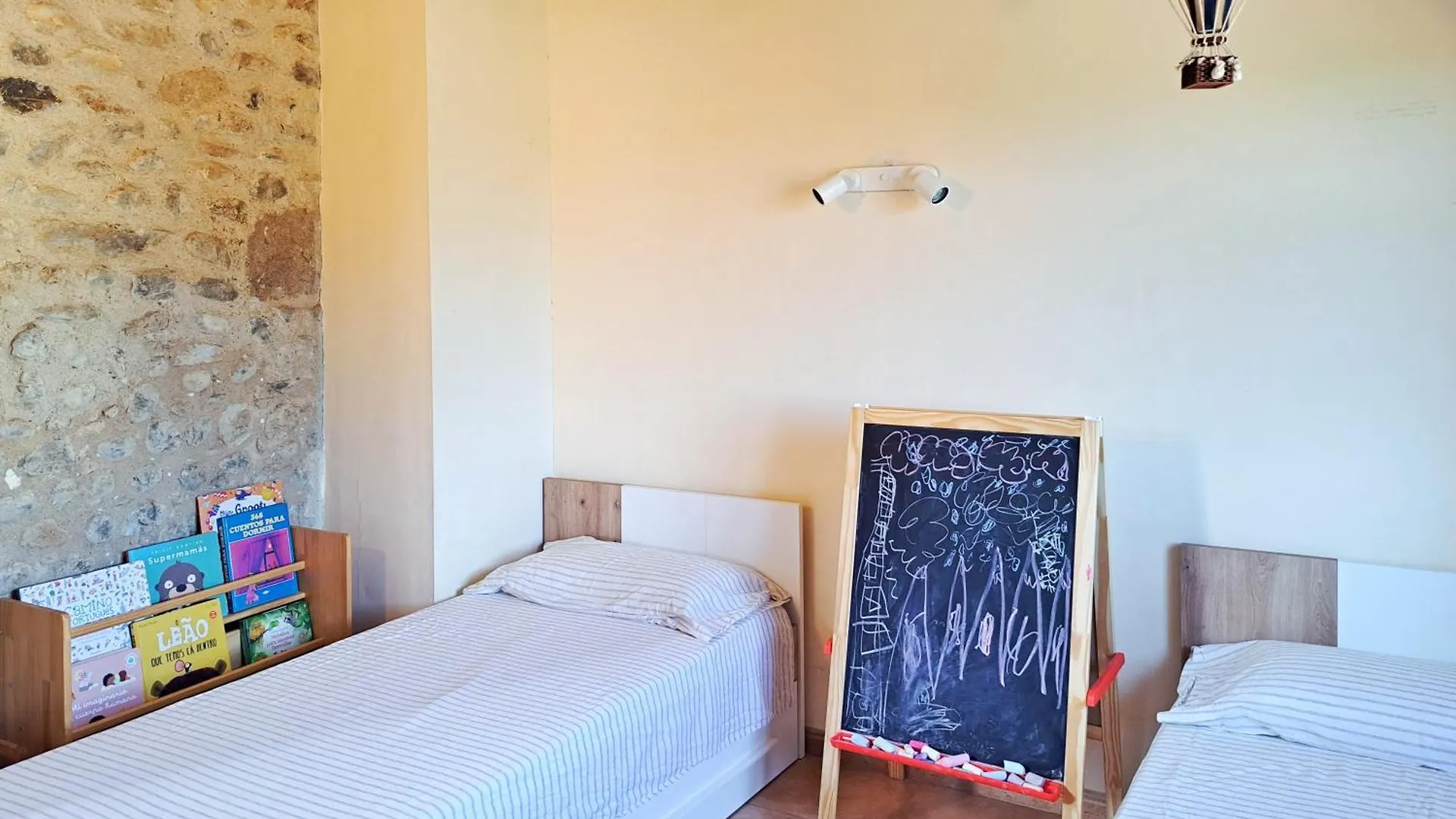 Holiday home Masia Rustica Con Piscina En Torroella De Fluvia