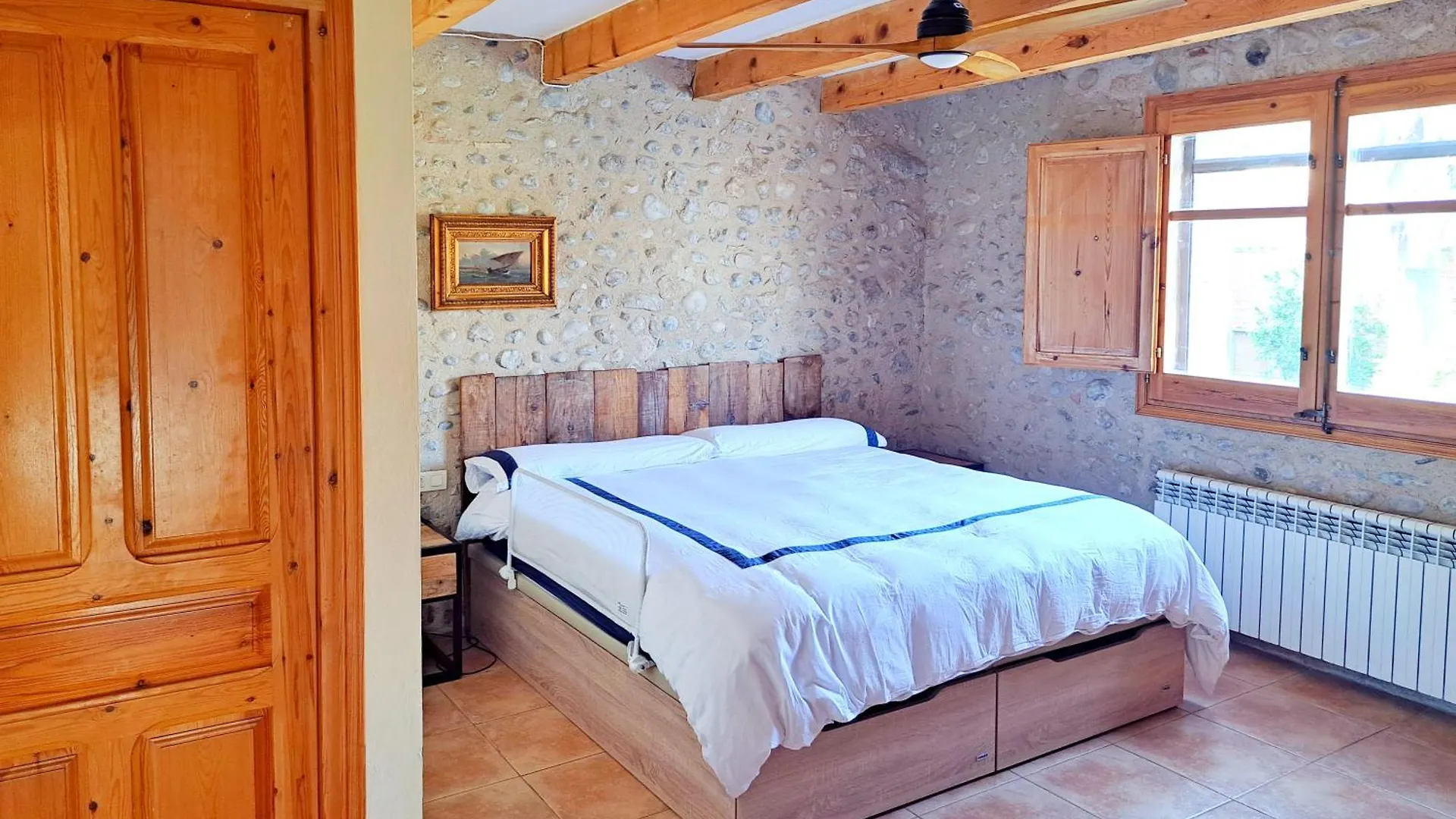 Masia Rustica Con Piscina En Torroella De Fluvia